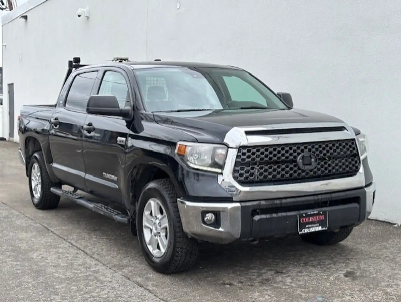 Toyota Tundra снимка Toyota Tundra