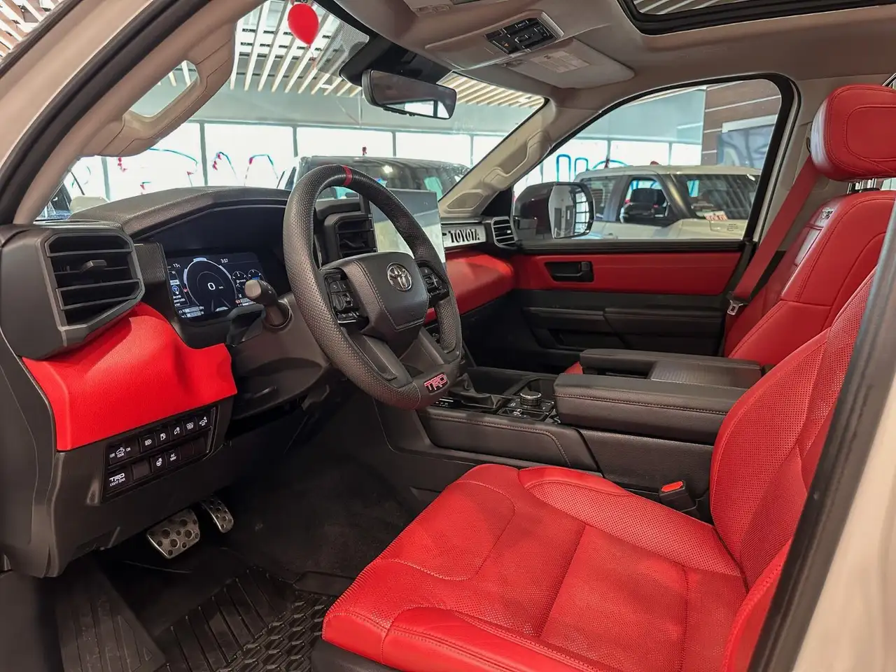 Toyota Tundra снимка Toyota Tundra