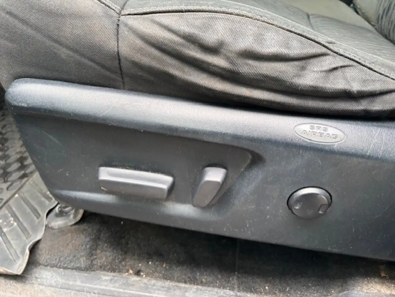 Toyota Tundra снимка Toyota Tundra