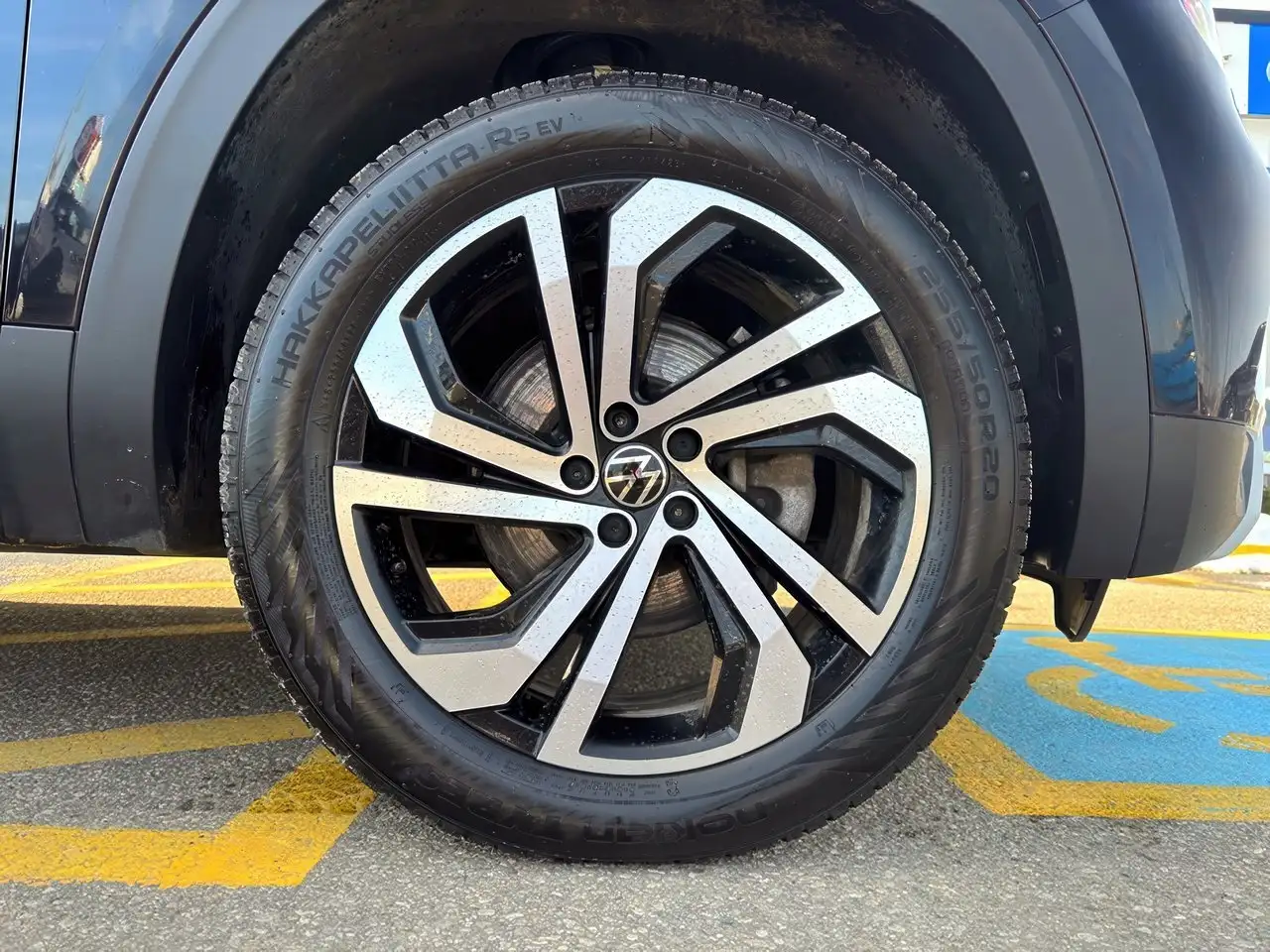Volkswagen Atlas снимка Volkswagen Atlas