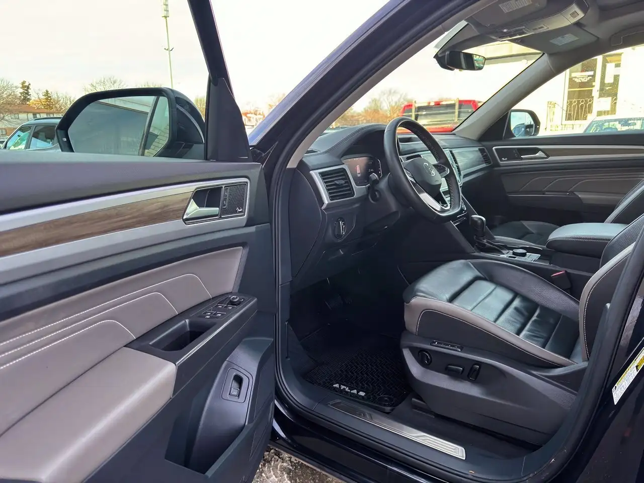 Volkswagen Atlas снимка Volkswagen Atlas