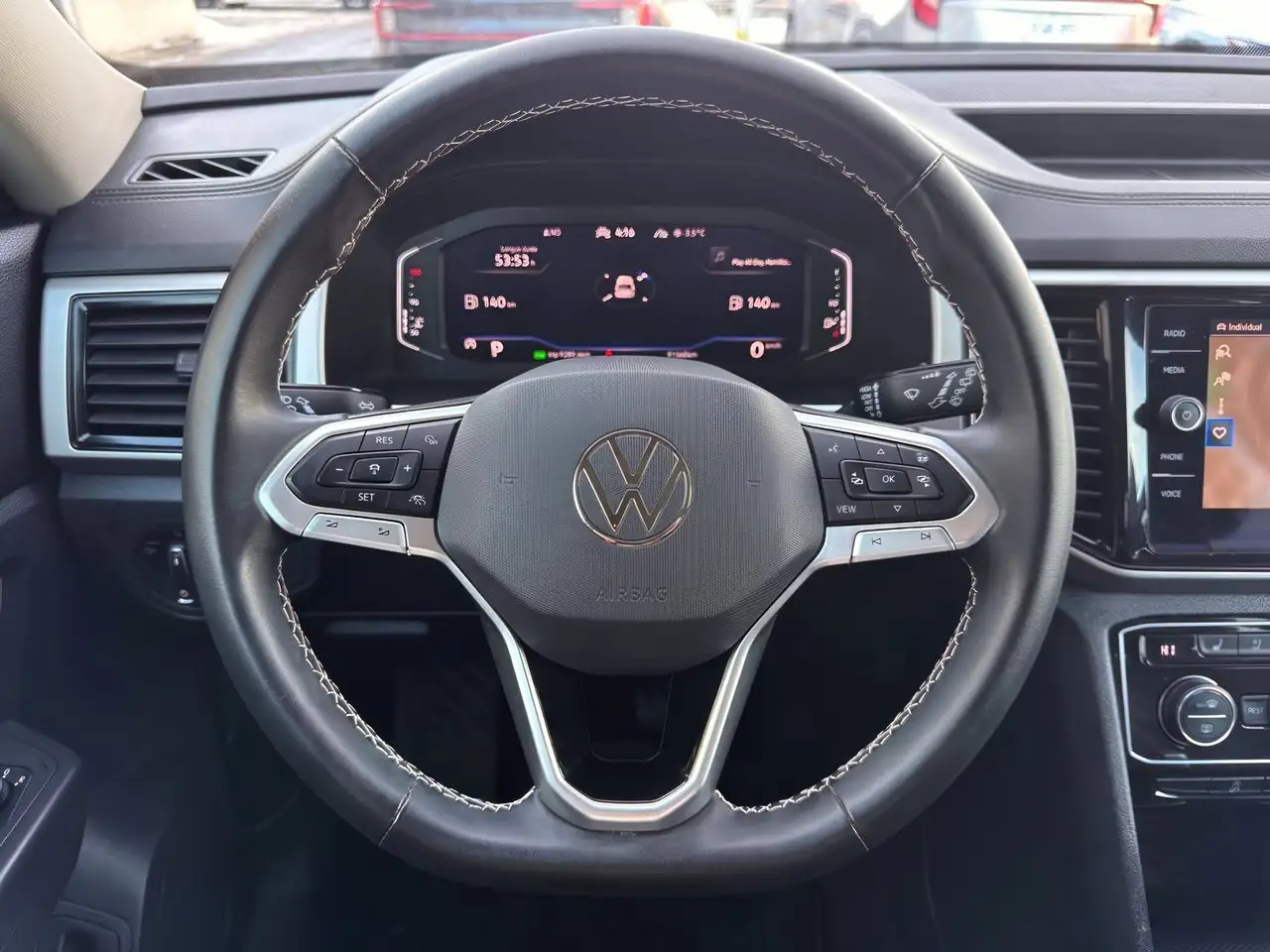 Volkswagen Atlas снимка Volkswagen Atlas
