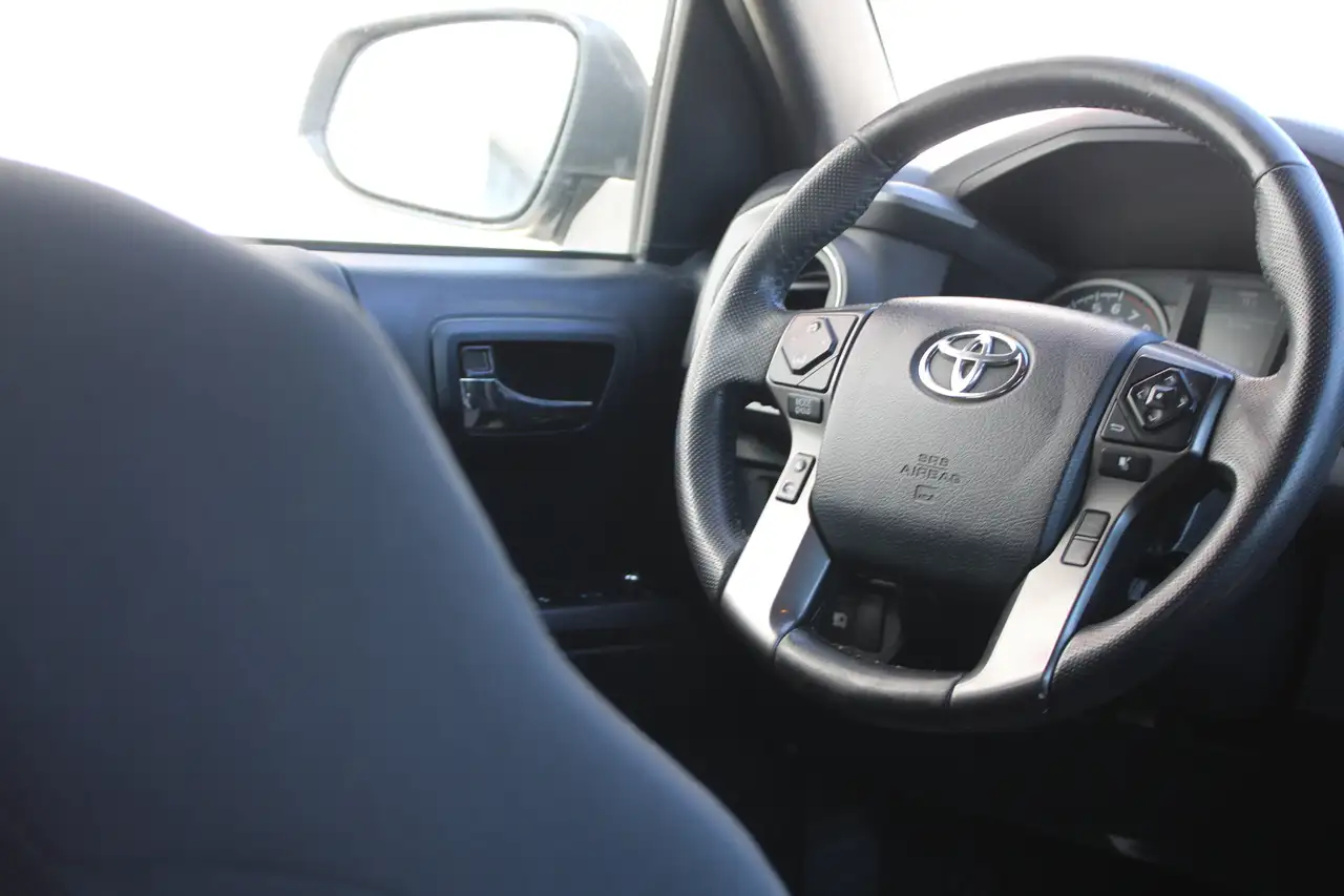 Toyota Tacoma снимка Toyota Tacoma