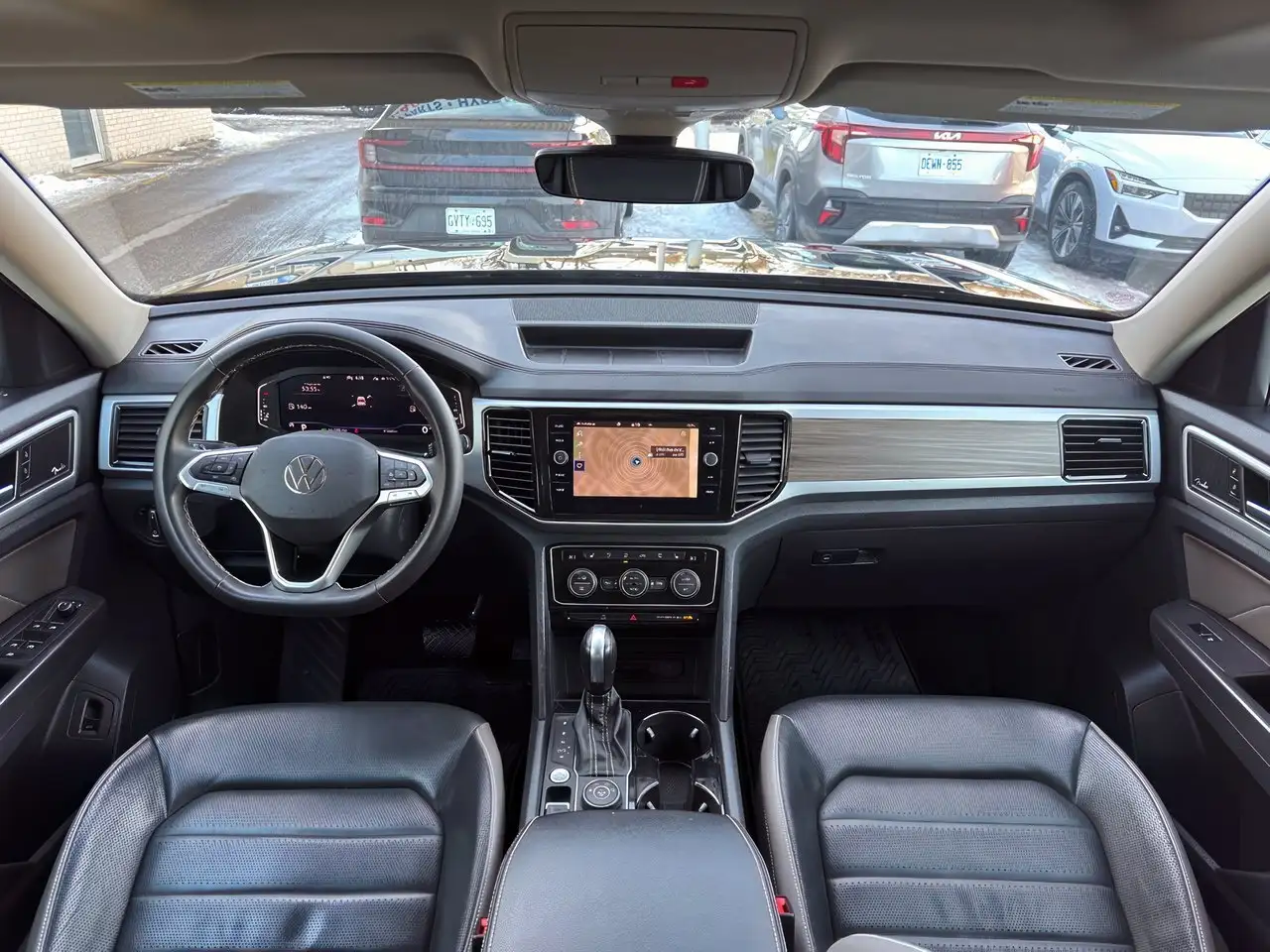 Volkswagen Atlas снимка Volkswagen Atlas