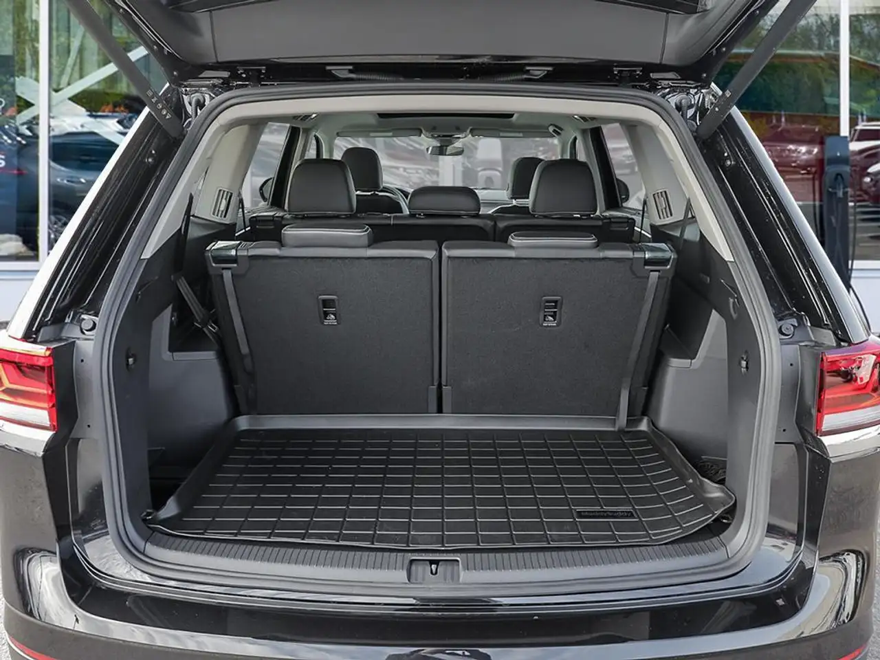Volkswagen Atlas снимка Volkswagen Atlas