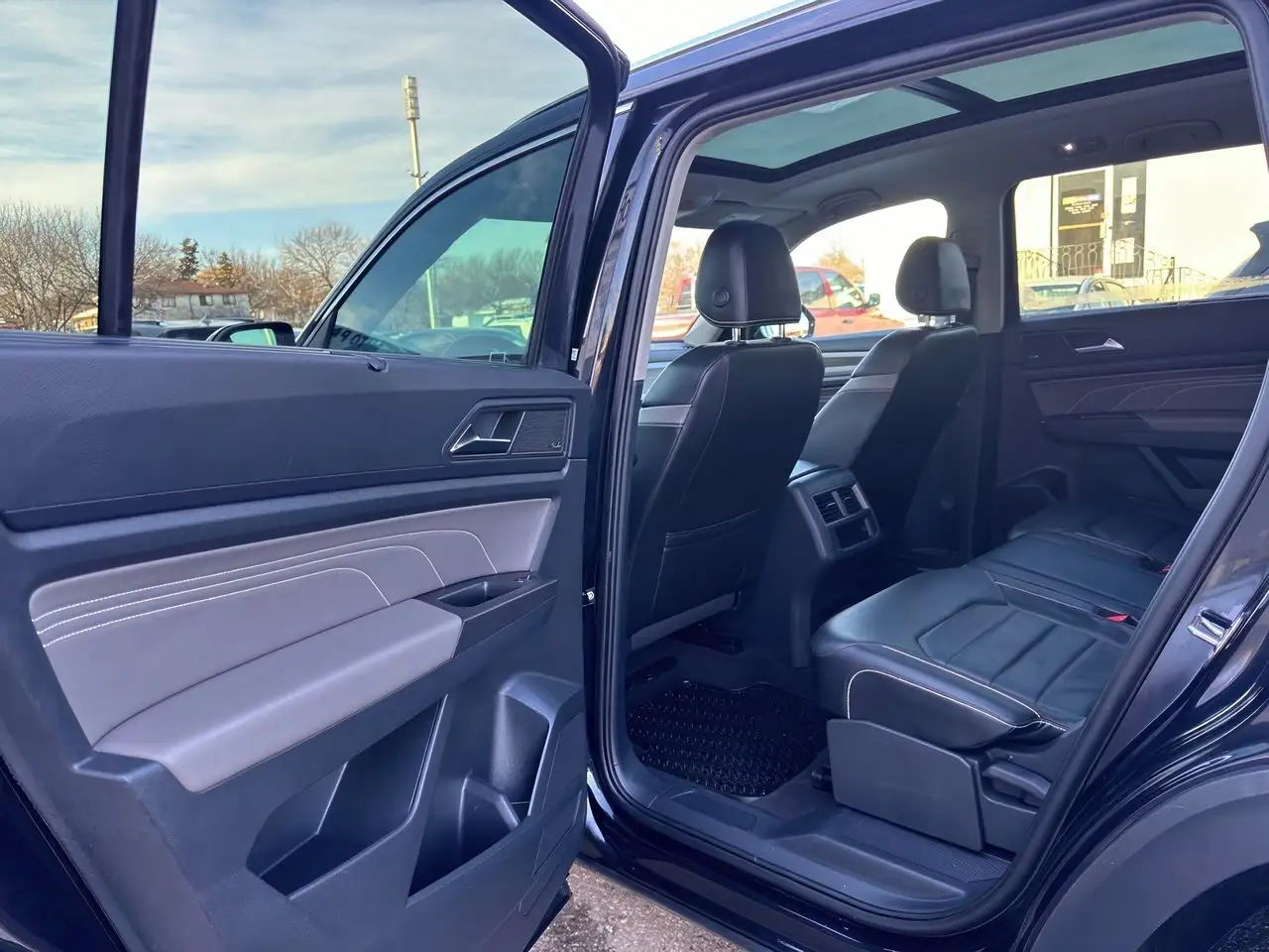 Volkswagen Atlas снимка Volkswagen Atlas