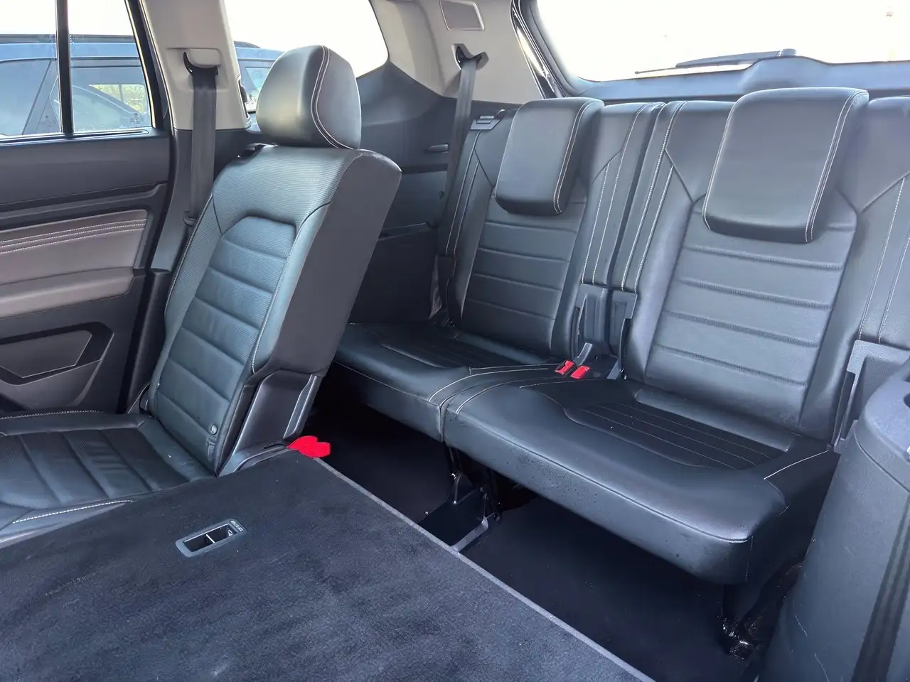 Volkswagen Atlas снимка Volkswagen Atlas