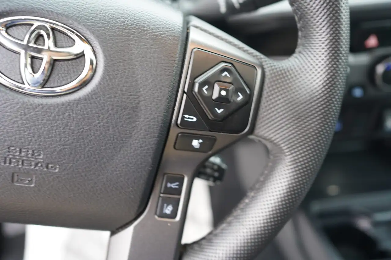 Toyota Tacoma снимка Toyota Tacoma