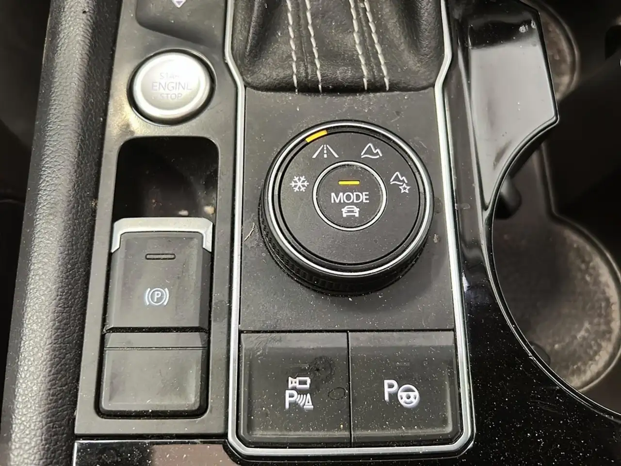 Volkswagen Atlas photo Volkswagen Atlas