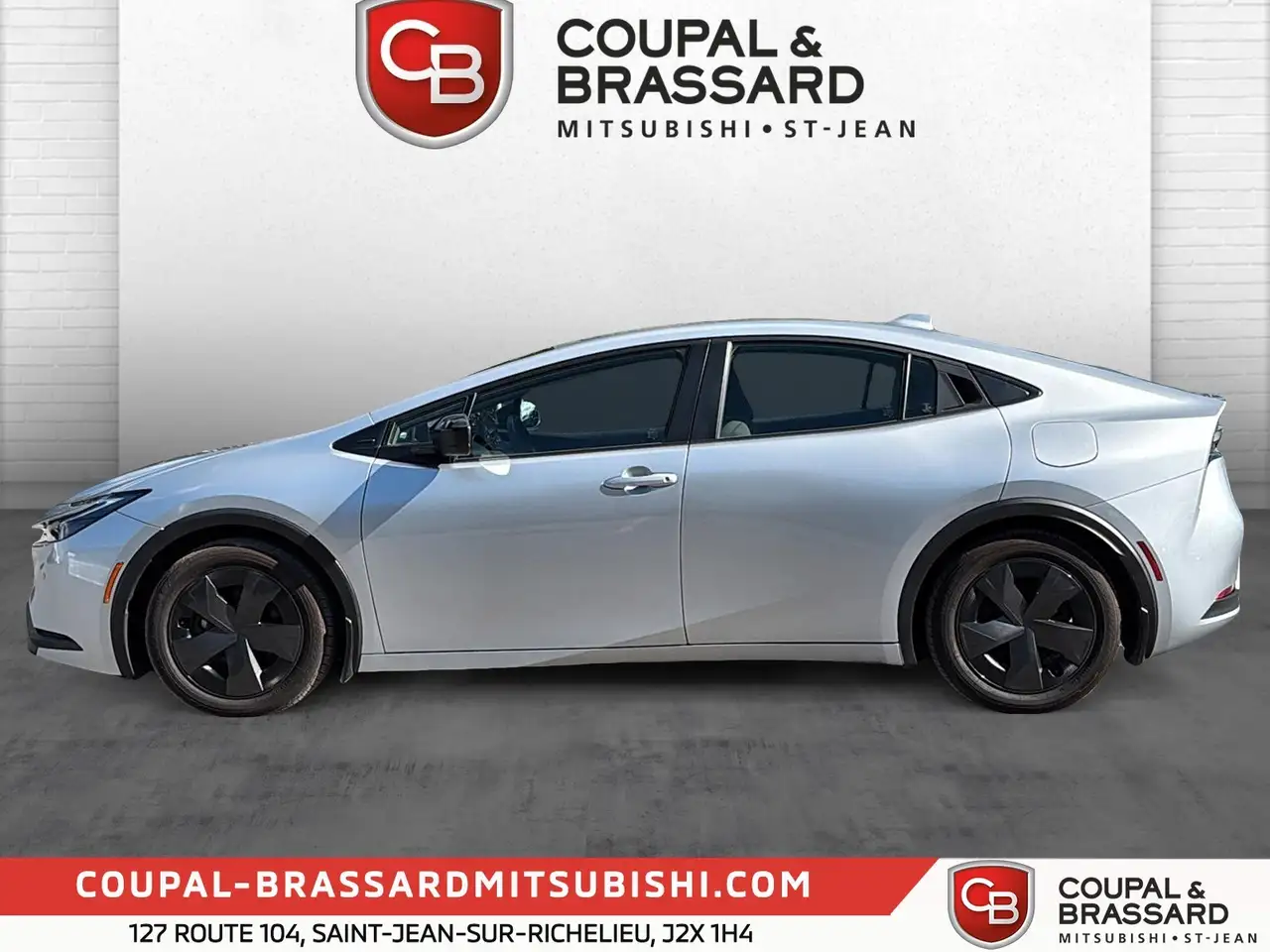 Toyota Prius Prime снимка Toyota Prius Prime