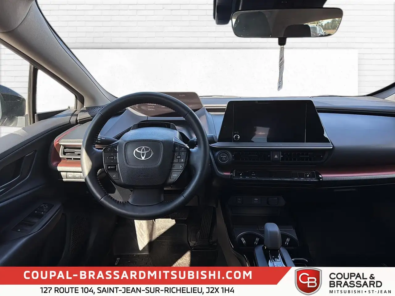 Toyota Prius Prime снимка Toyota Prius Prime