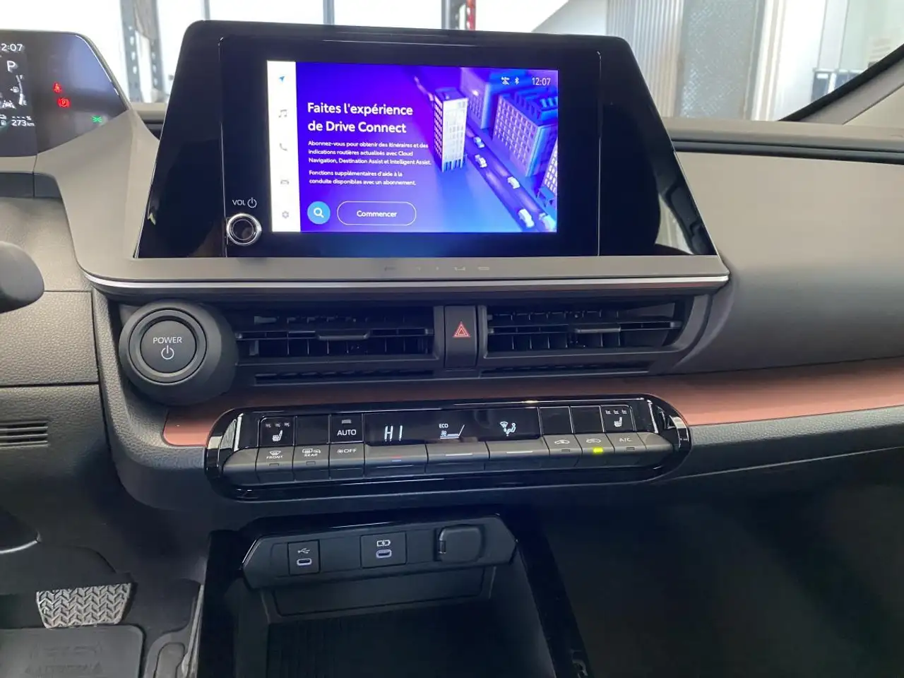 Toyota Prius снимка Toyota Prius