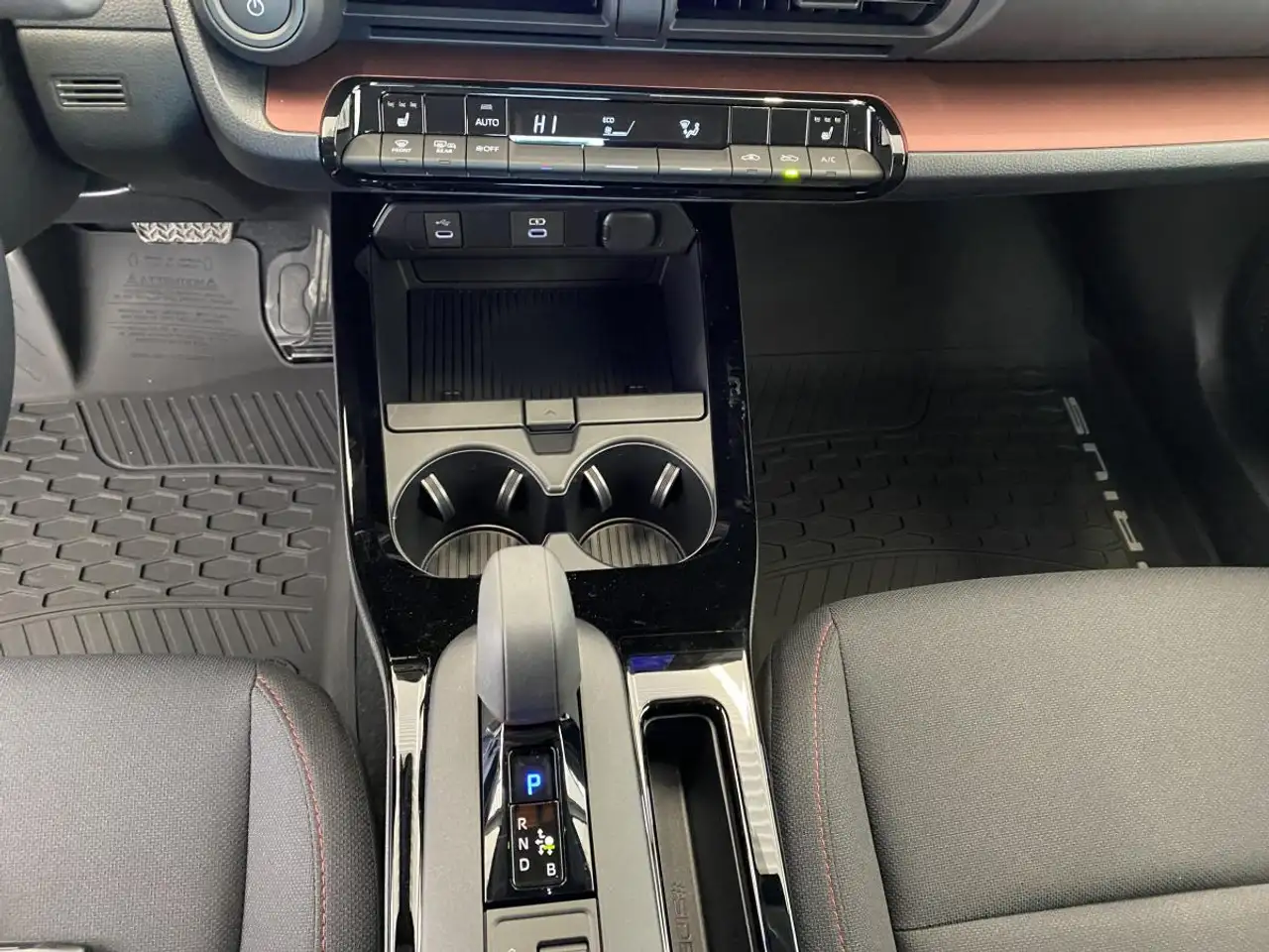 Toyota Prius снимка Toyota Prius