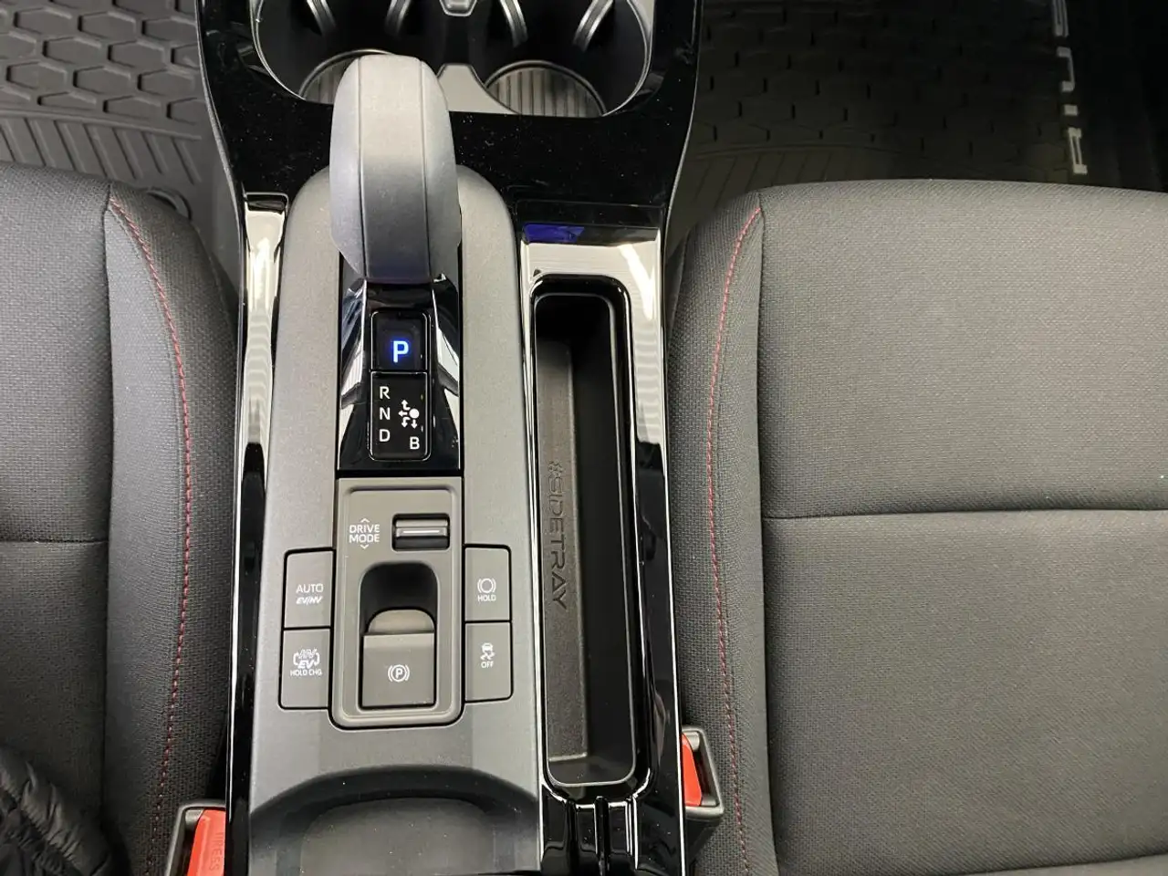 Toyota Prius снимка Toyota Prius