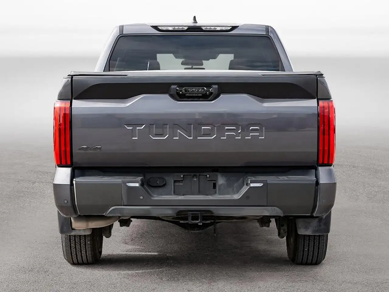 Toyota Tundra снимка Toyota Tundra