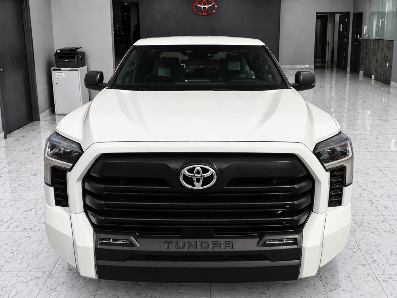 Toyota Tundra снимка Toyota Tundra