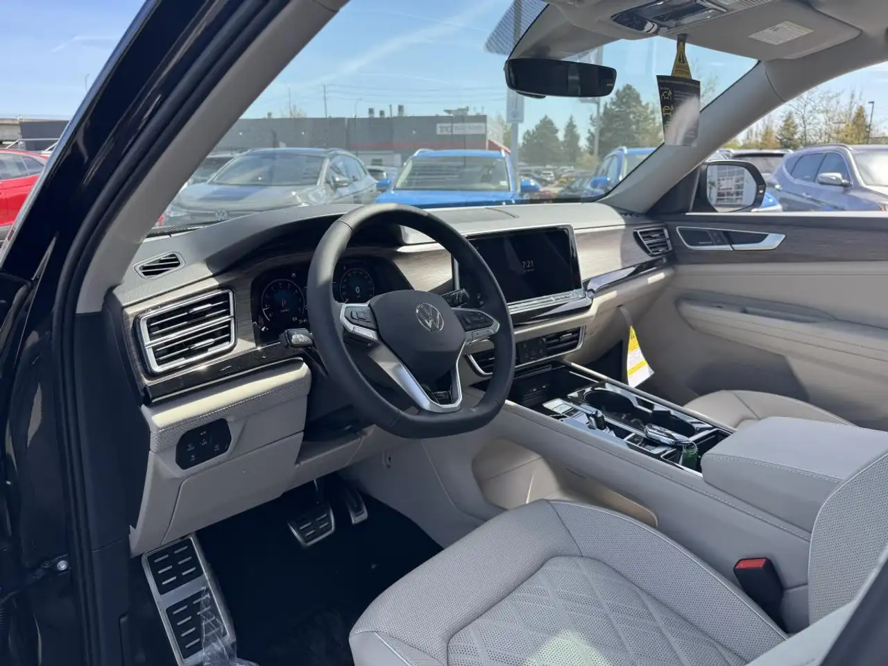 Volkswagen Atlas снимка Volkswagen Atlas