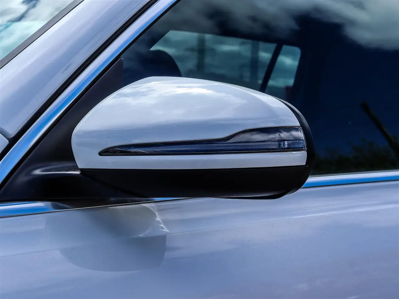 Mercedes-Benz GLB fotografie Mercedes-Benz GLB
