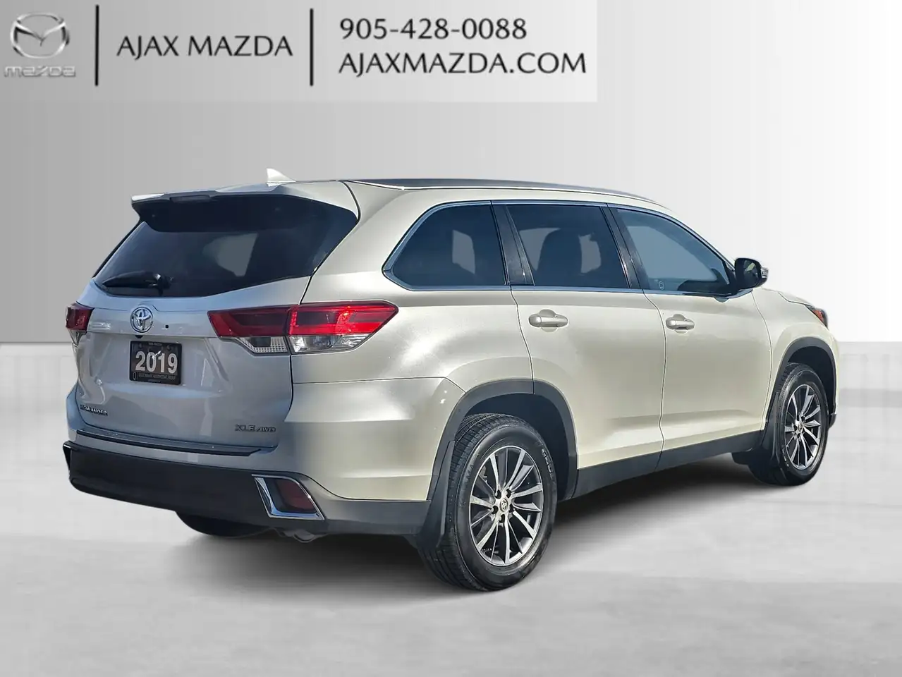 Toyota Highlander снимка Toyota Highlander