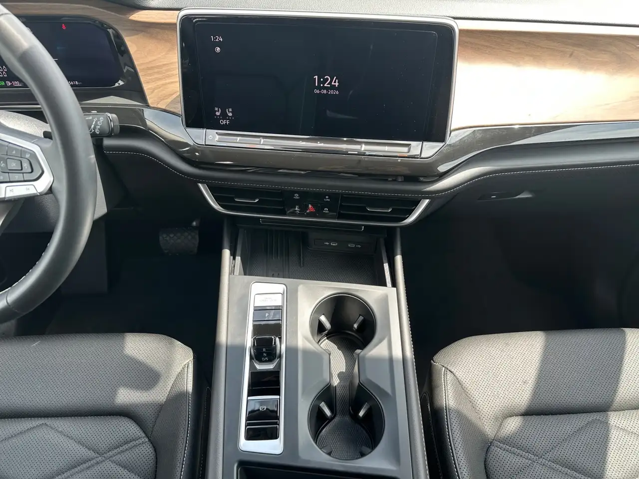 Volkswagen Atlas снимка Volkswagen Atlas