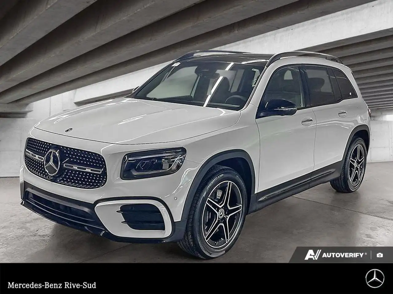 Mercedes-Benz GLB снимка Mercedes-Benz GLB