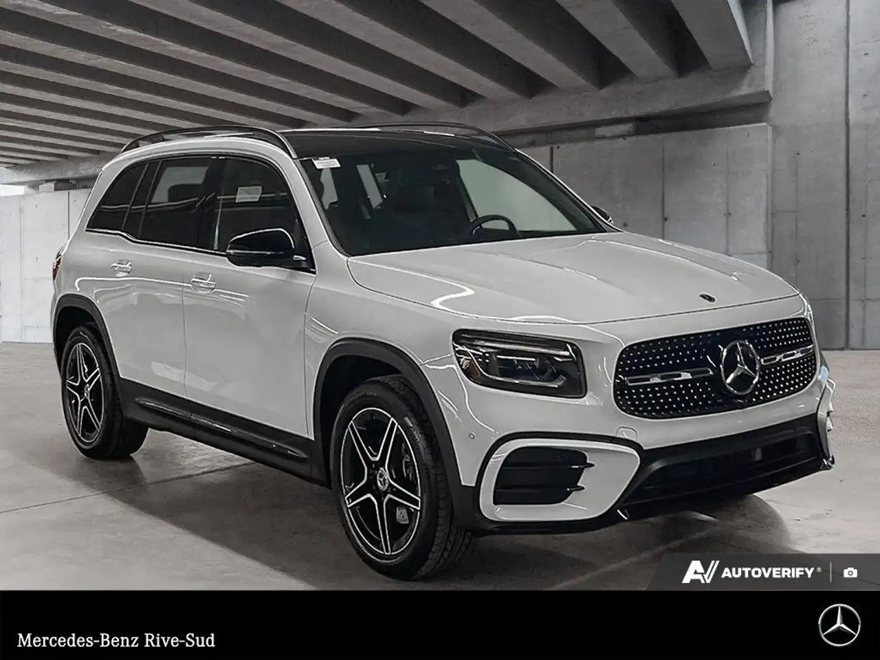 Mercedes-Benz GLB снимка Mercedes-Benz GLB