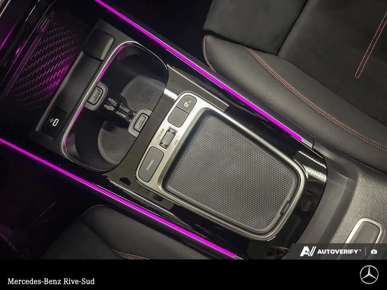 Mercedes-Benz GLB снимка Mercedes-Benz GLB