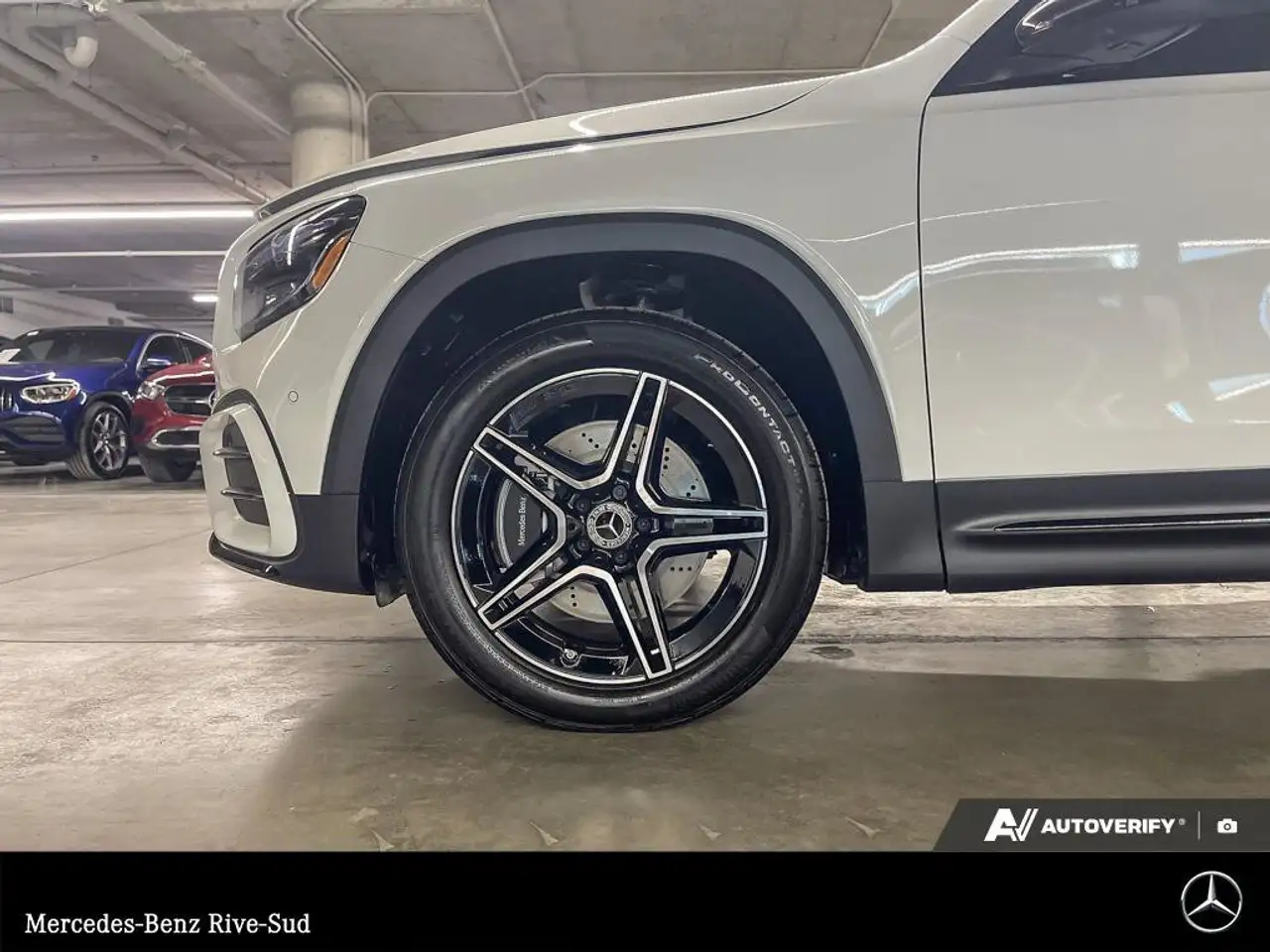 Mercedes-Benz GLB снимка Mercedes-Benz GLB