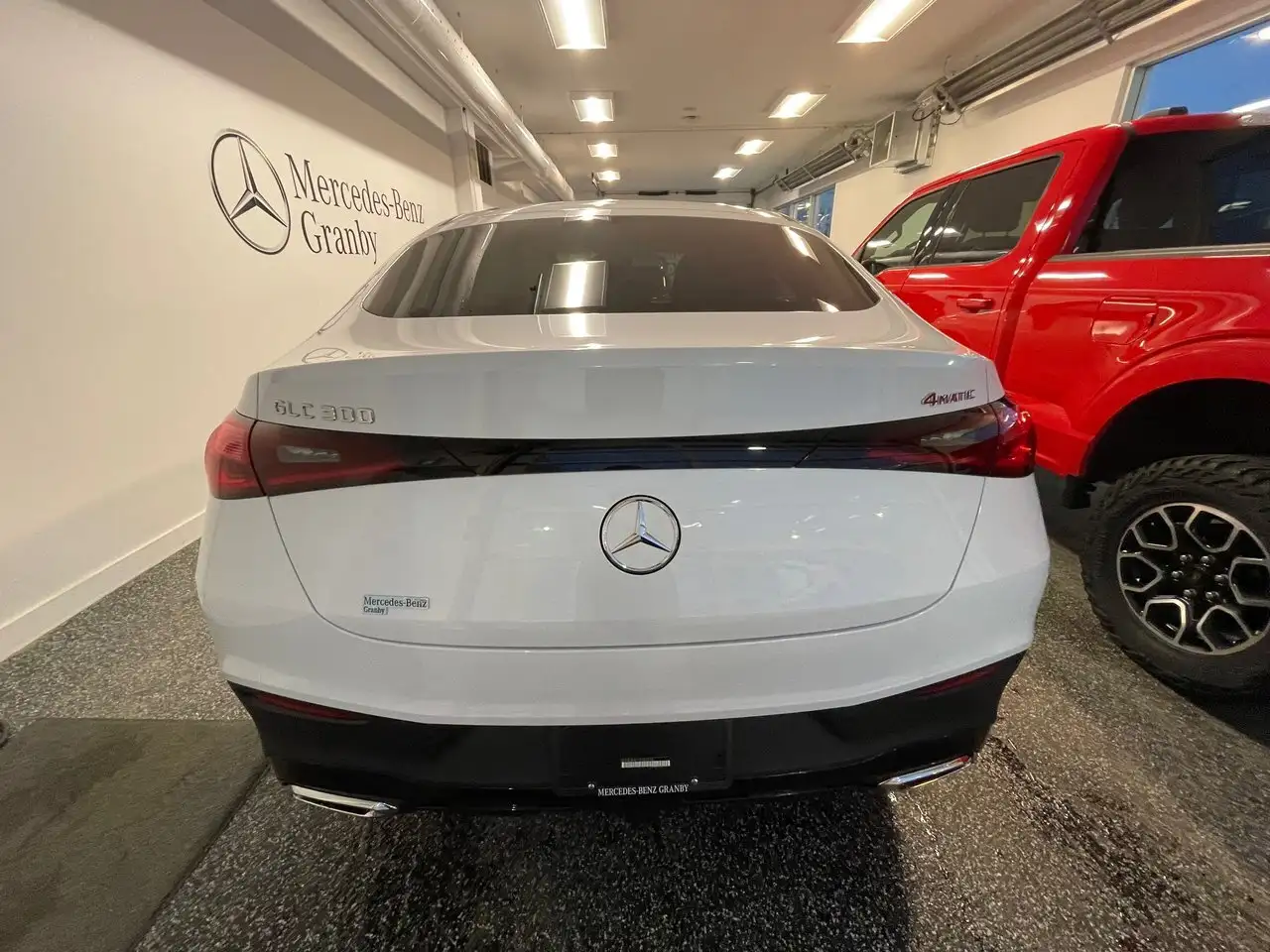 Mercedes-Benz GLC снимка Mercedes-Benz GLC