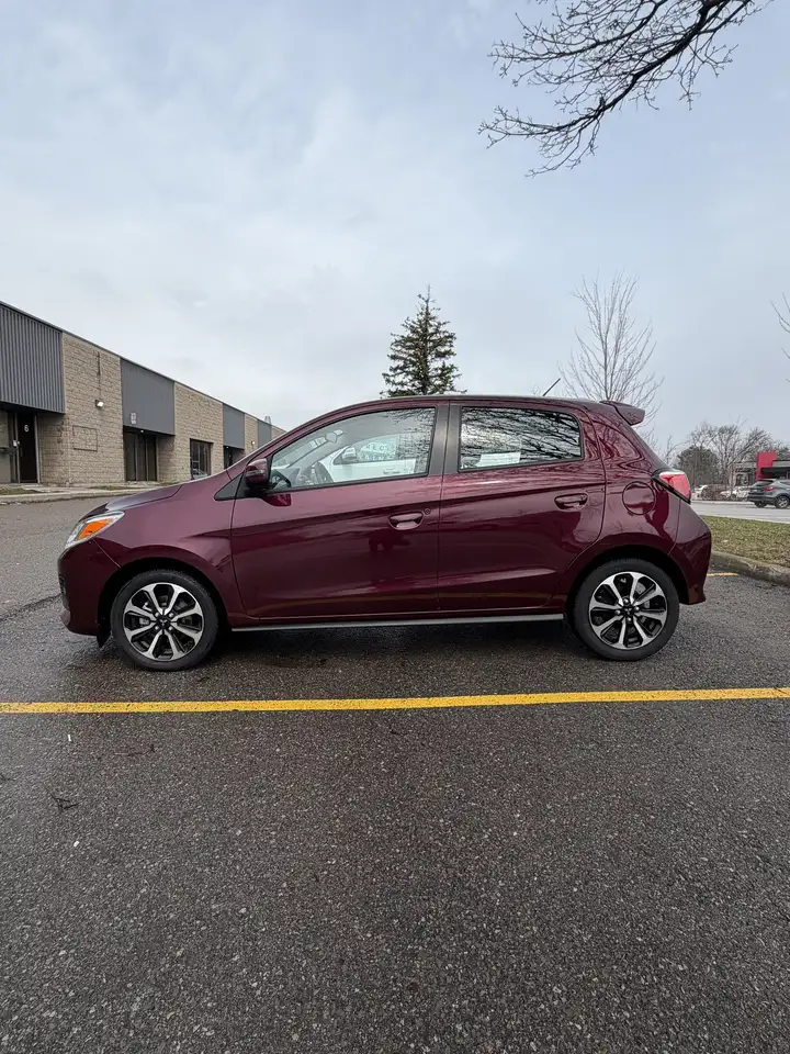 Mitsubishi Mirage снимка Mitsubishi Mirage