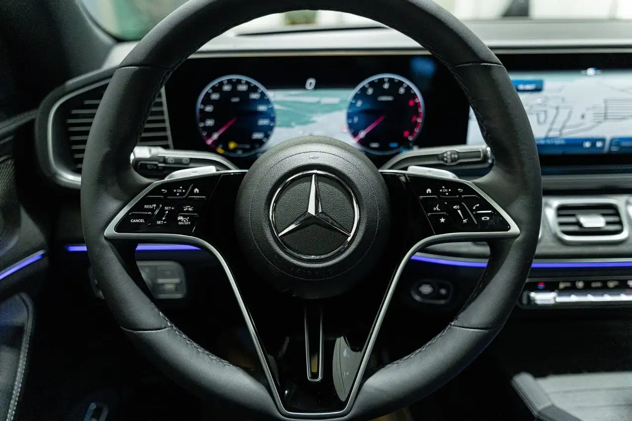 Mercedes-Benz GLE снимка Mercedes-Benz GLE