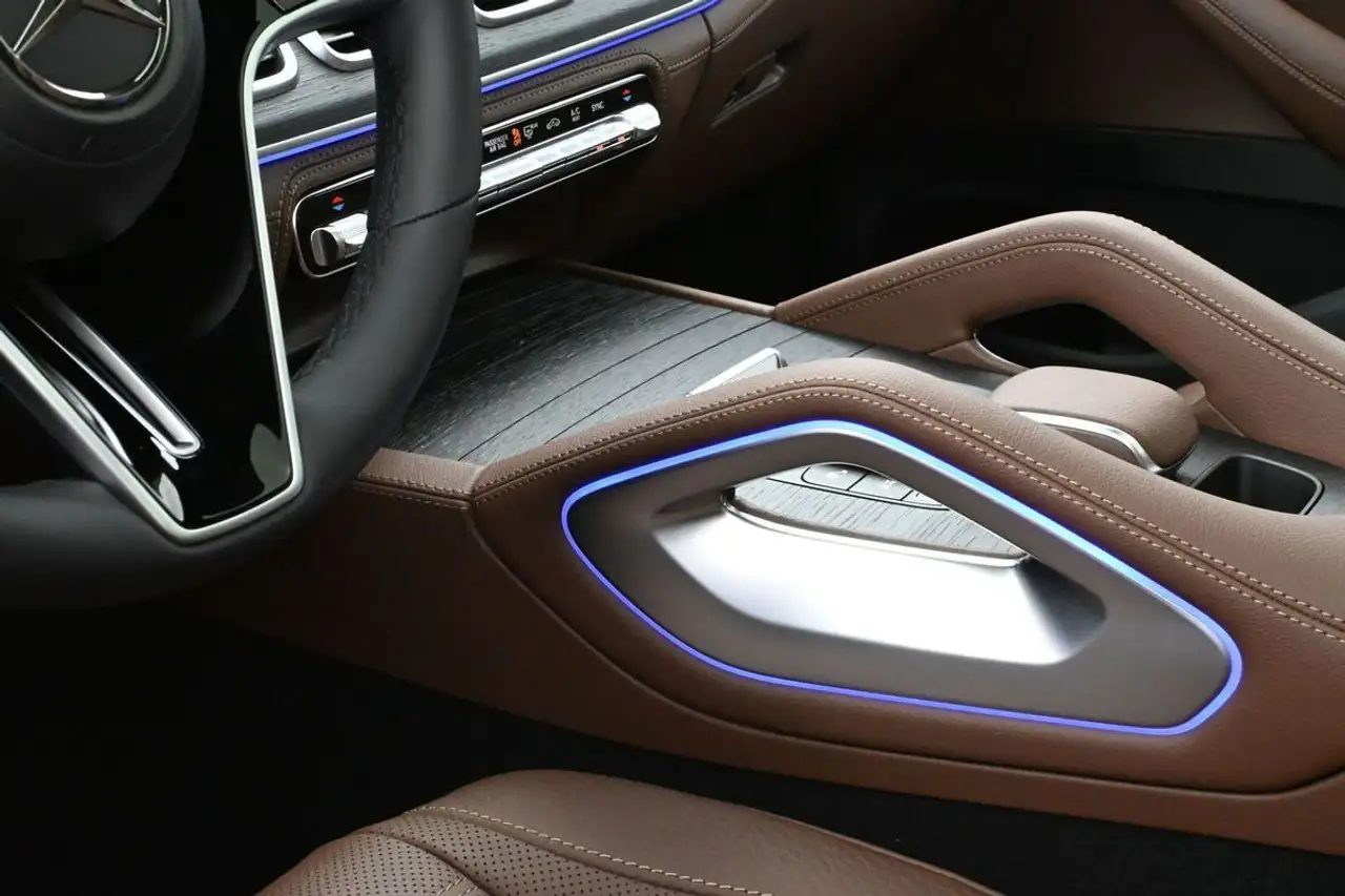 Mercedes-Benz GLE снимка Mercedes-Benz GLE