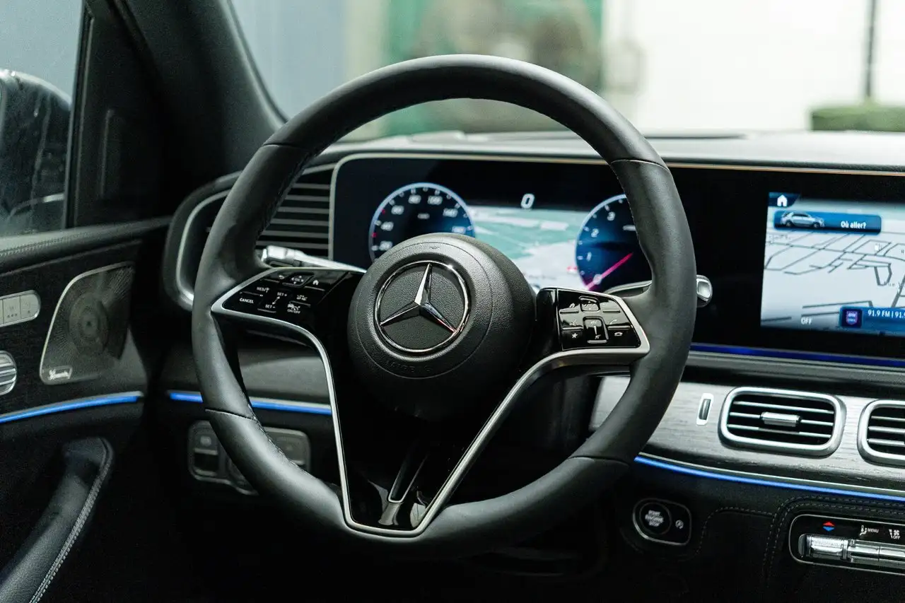Mercedes-Benz GLE снимка Mercedes-Benz GLE