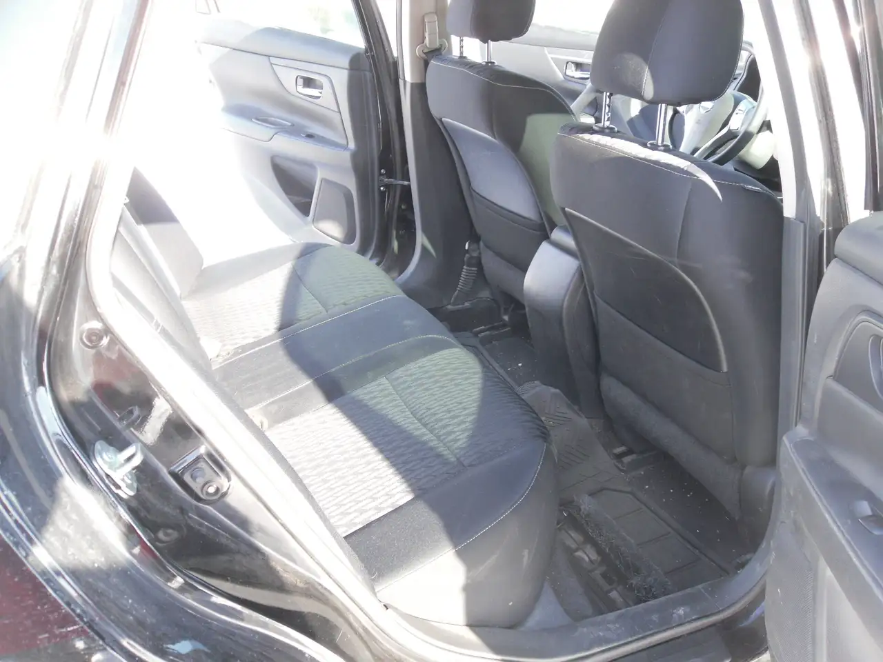 Nissan Altima снимка Nissan Altima