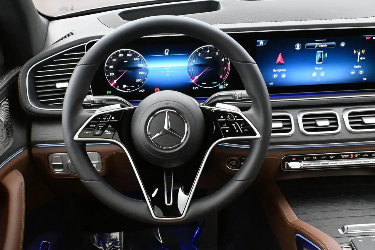 Mercedes-Benz GLE снимка Mercedes-Benz GLE
