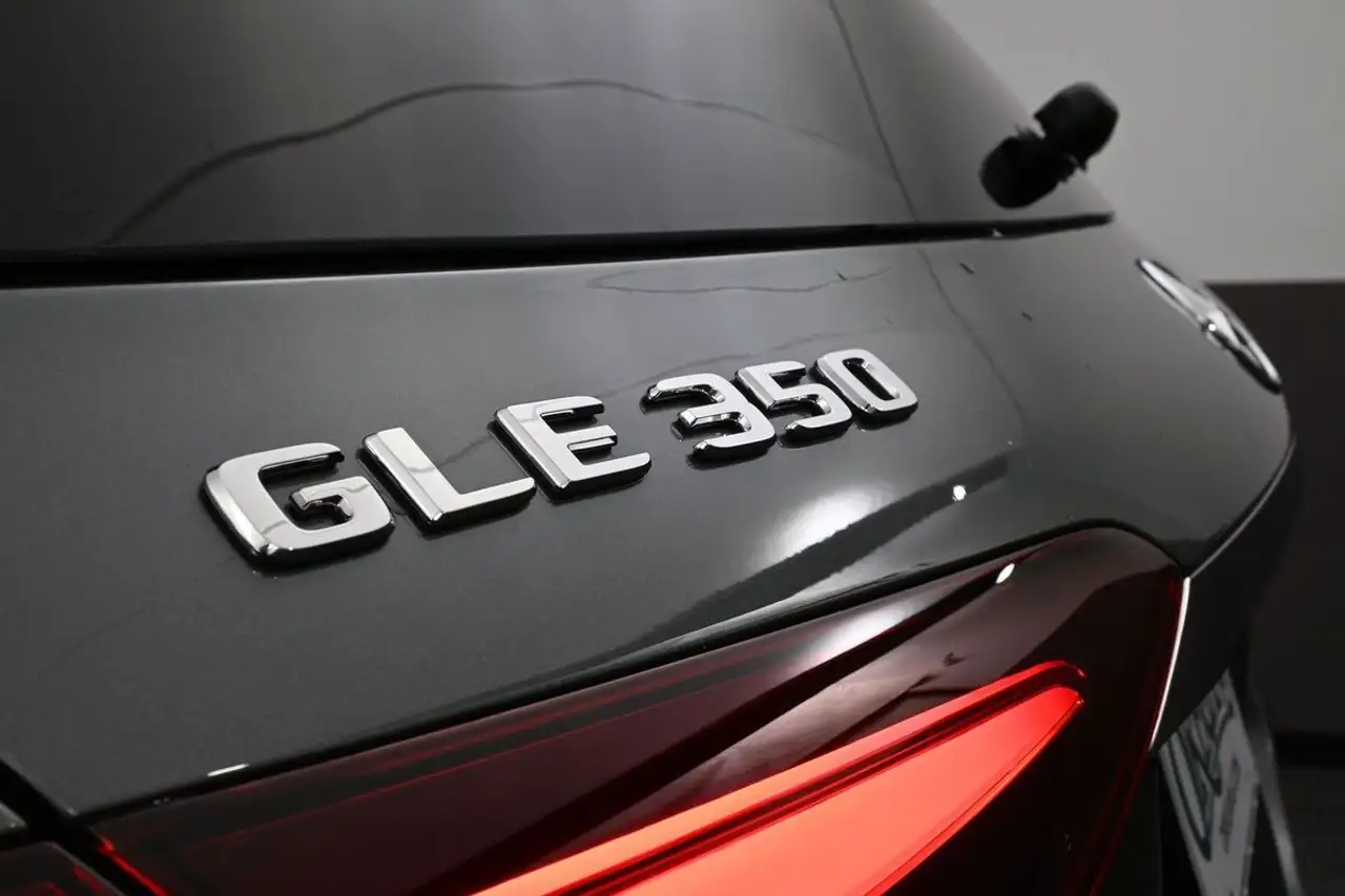Mercedes-Benz GLE снимка Mercedes-Benz GLE