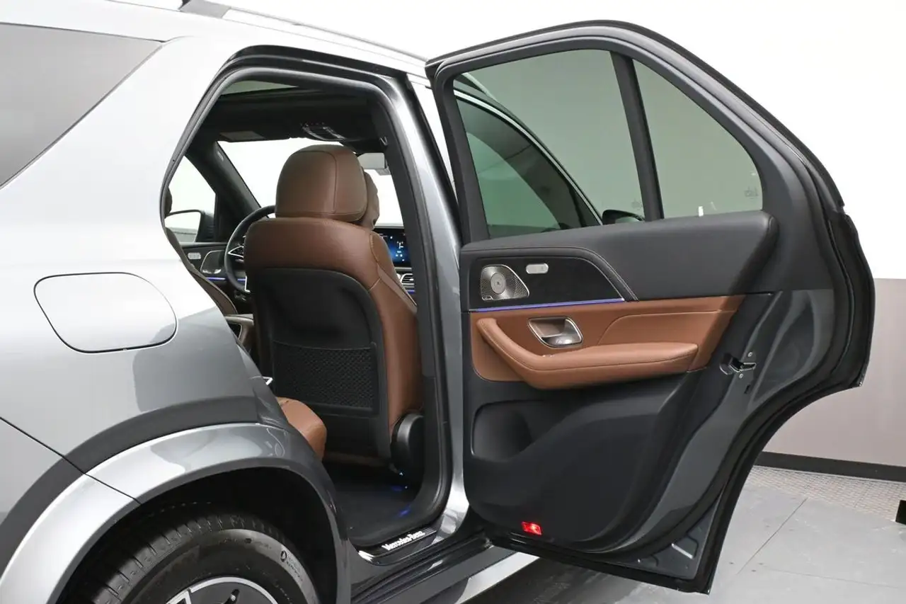 Mercedes-Benz GLE снимка Mercedes-Benz GLE