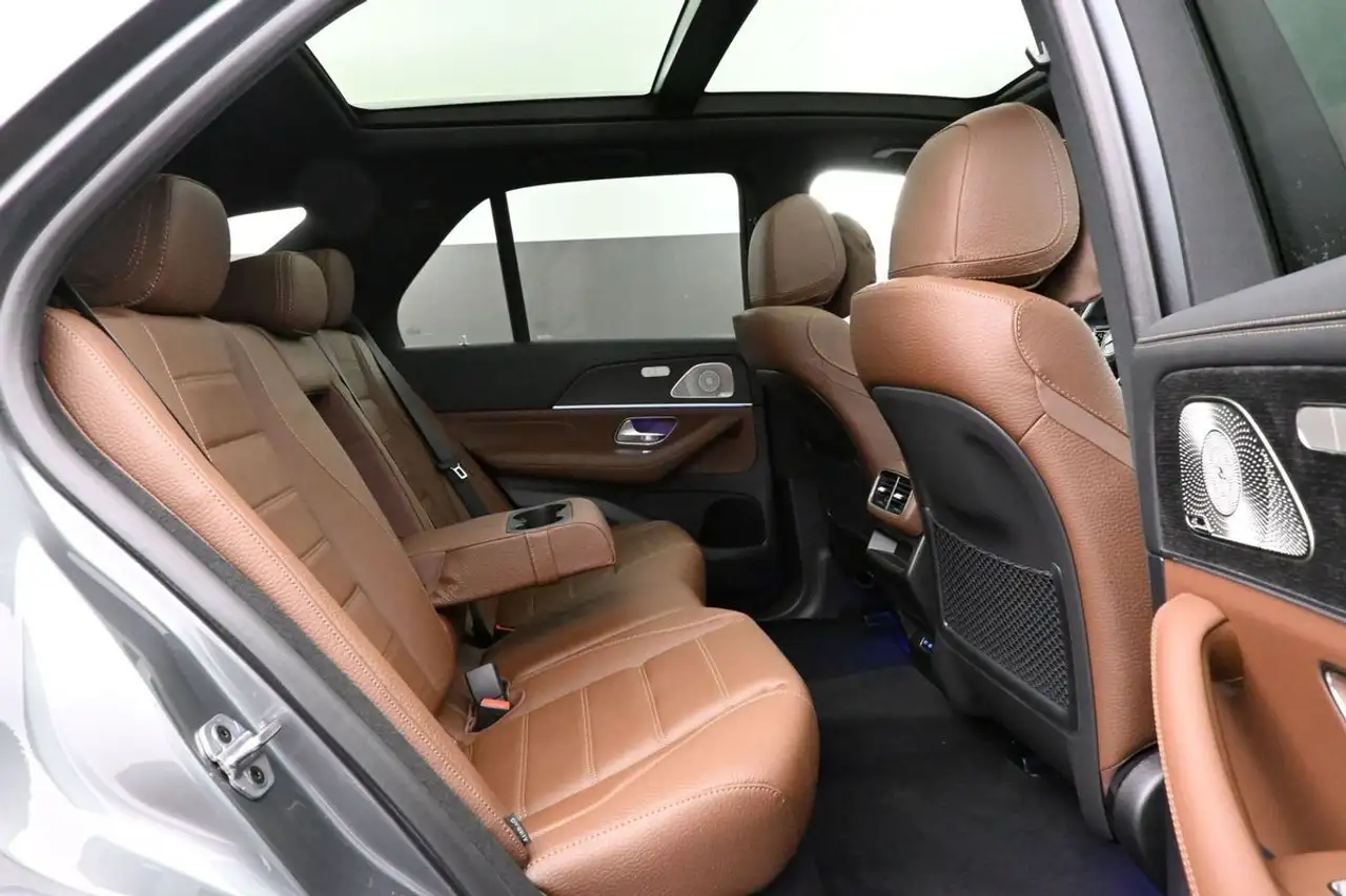 Mercedes-Benz GLE снимка Mercedes-Benz GLE