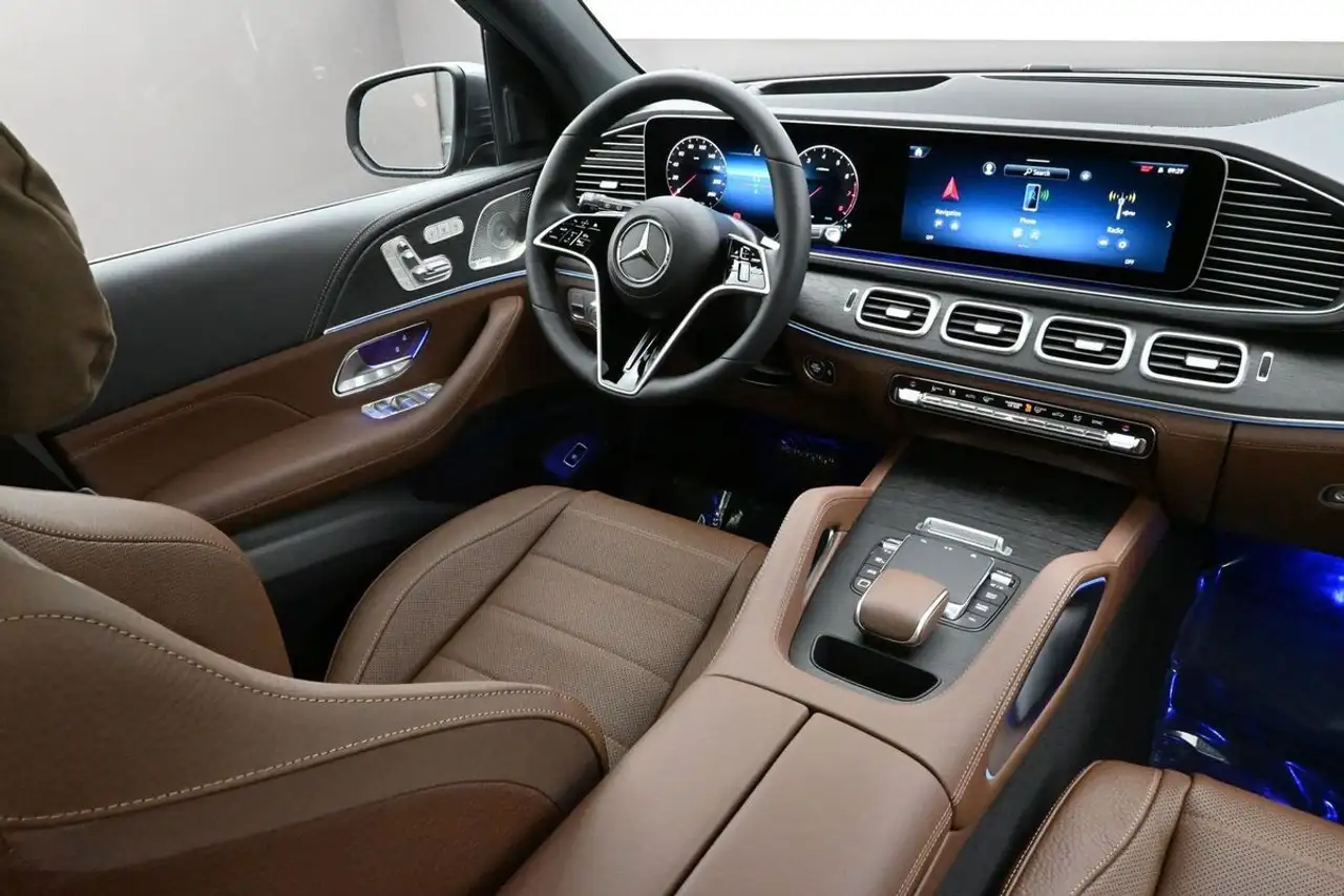 Mercedes-Benz GLE снимка Mercedes-Benz GLE