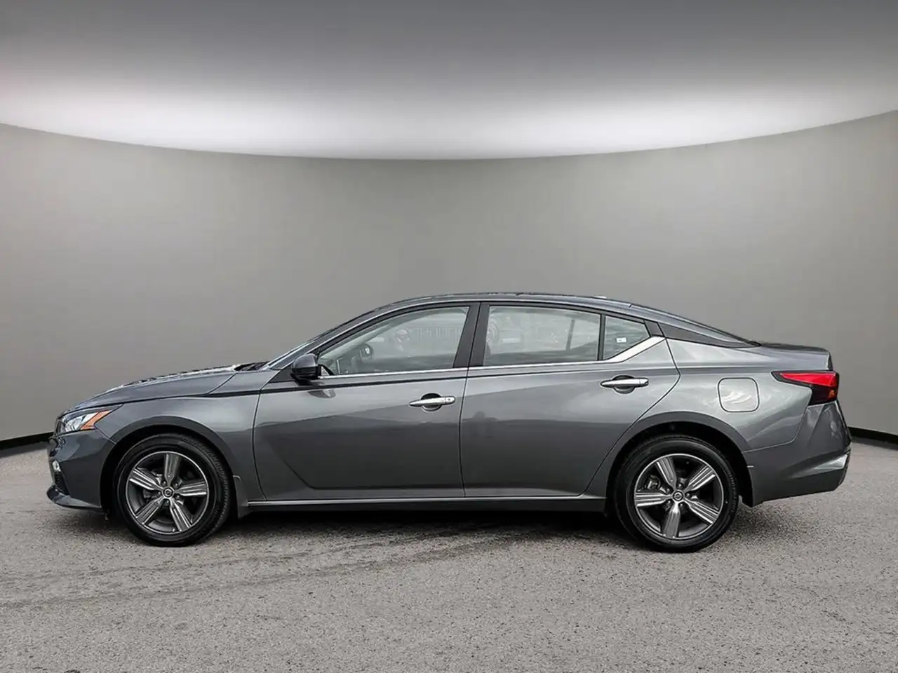Nissan Altima photo Nissan Altima