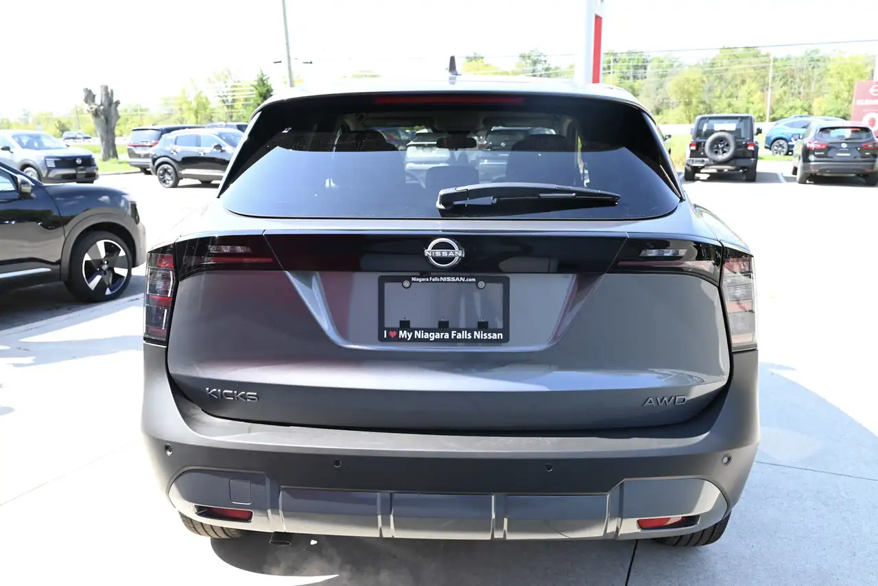 Nissan Kicks photo Nissan Kicks