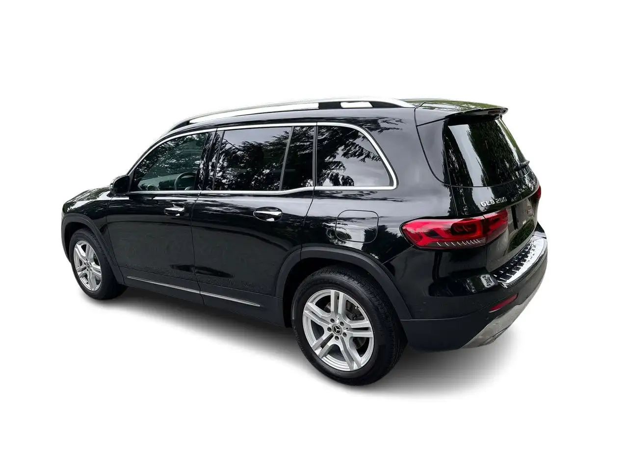 Mercedes-Benz GLB снимка Mercedes-Benz GLB