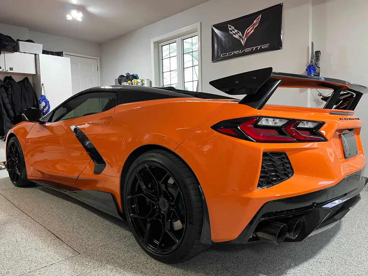 Chevrolet Corvette снимка Chevrolet Corvette