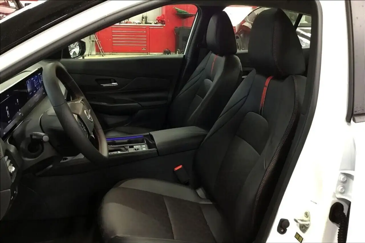 Nissan Sentra снимка Nissan Sentra