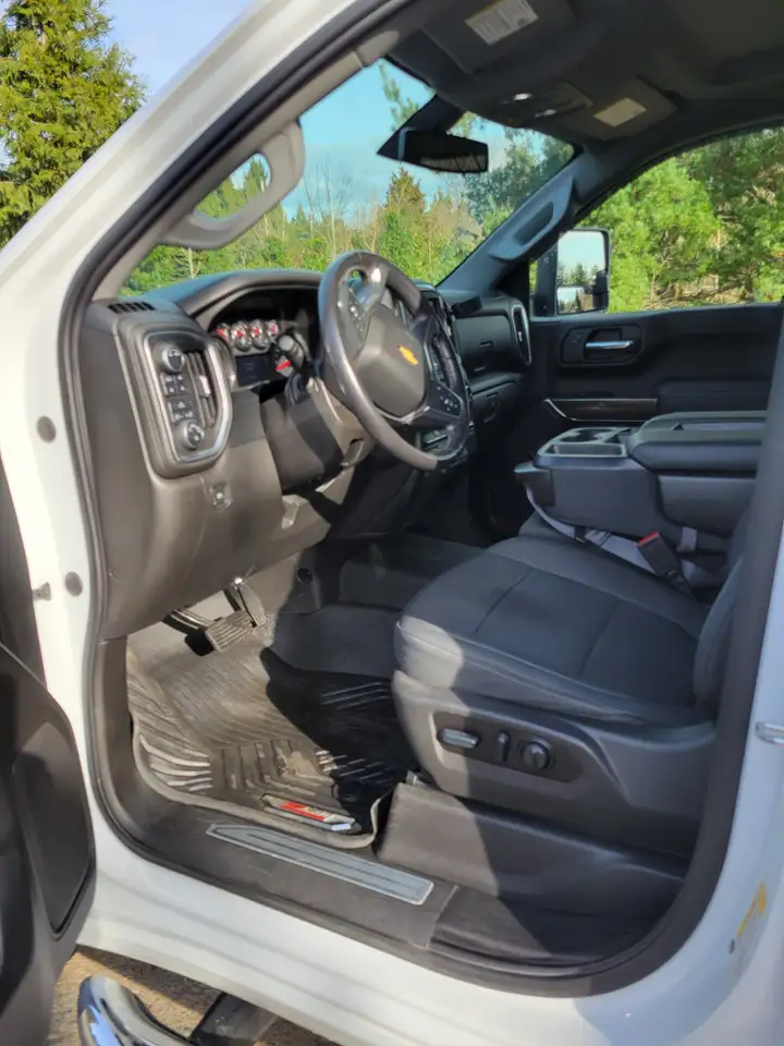 Chevrolet Silverado 1500 снимка Chevrolet Silverado 1500