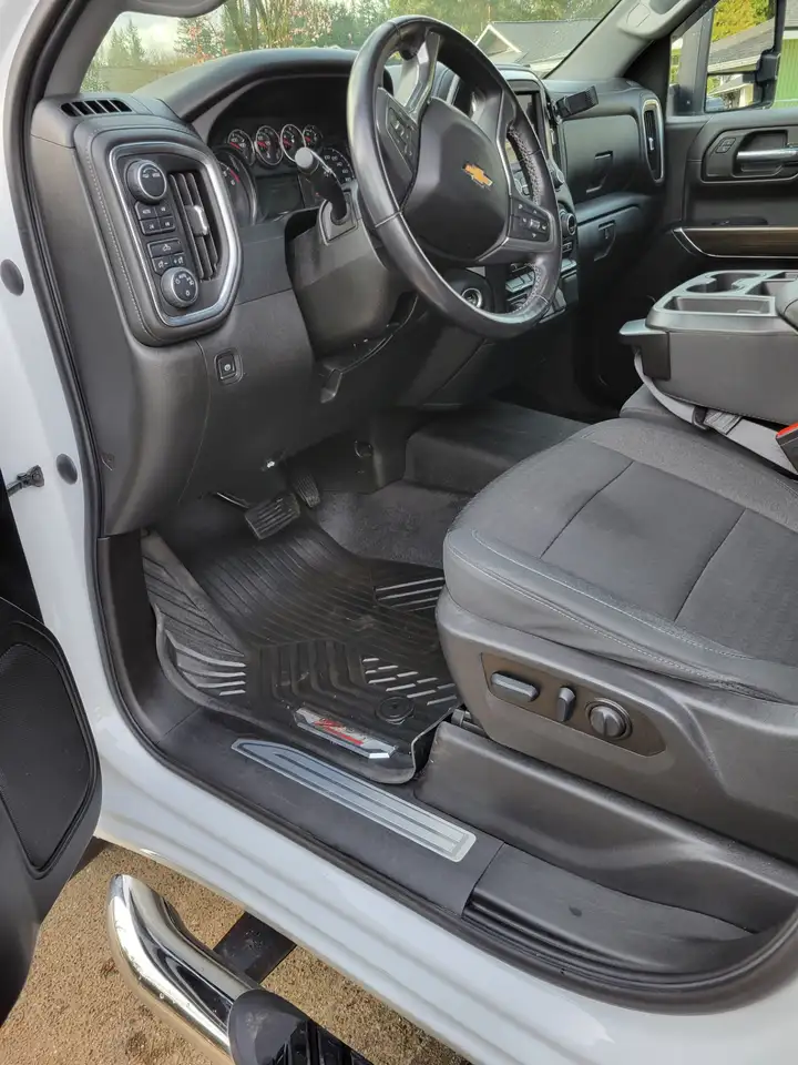 Chevrolet Silverado 1500 снимка Chevrolet Silverado 1500