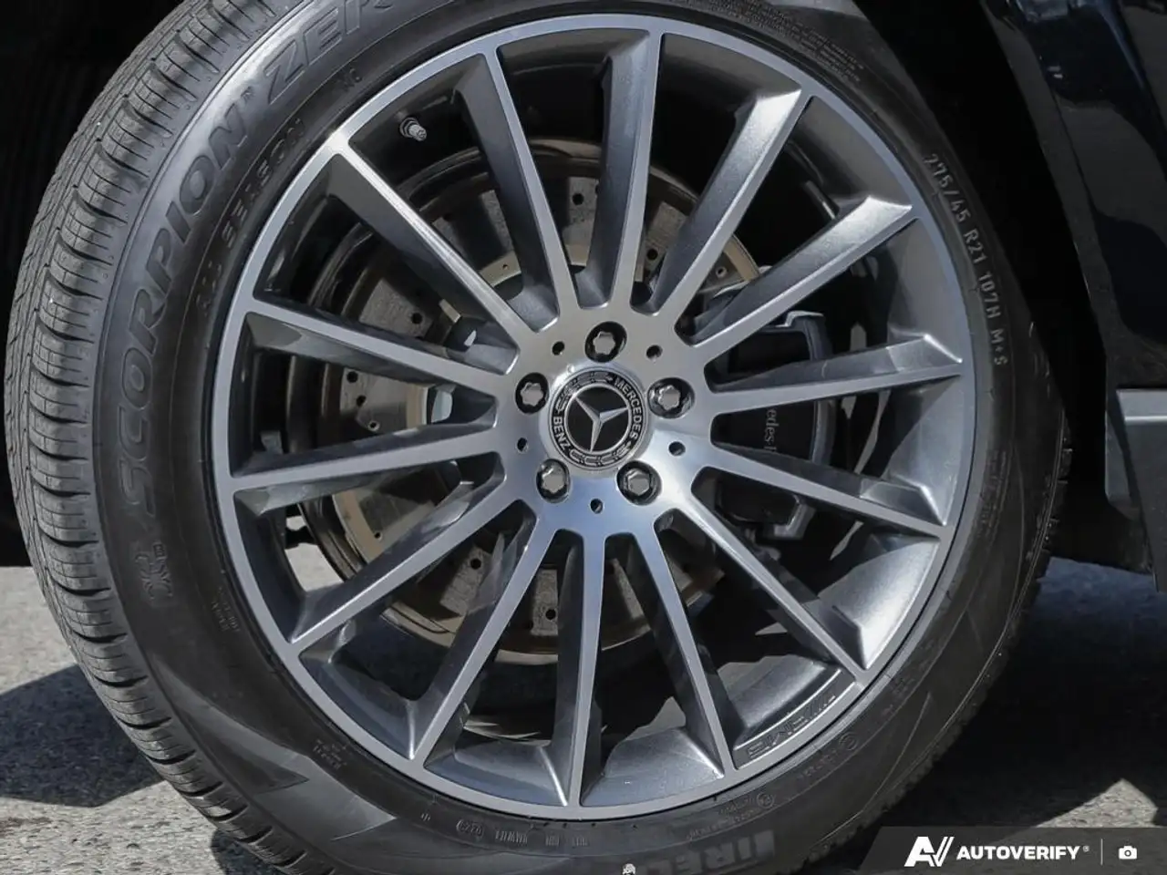 Mercedes-Benz GLE снимка Mercedes-Benz GLE