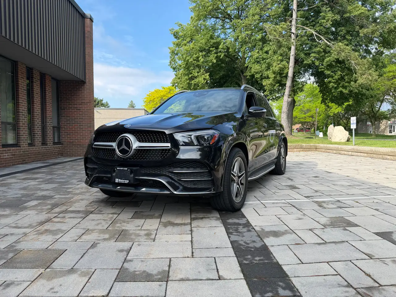 Mercedes-Benz GLE снимка Mercedes-Benz GLE