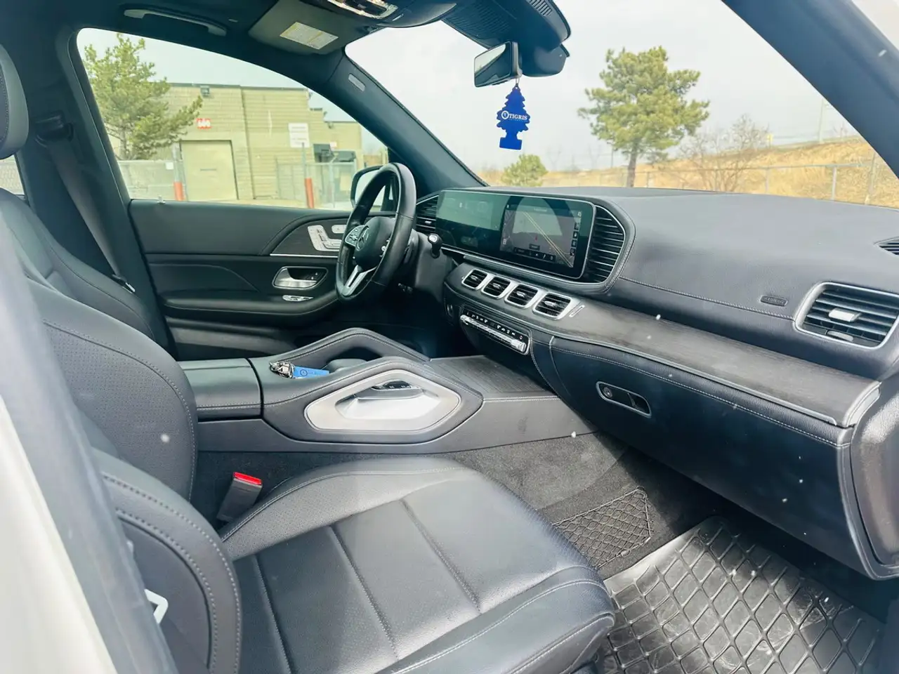 Mercedes-Benz GLE снимка Mercedes-Benz GLE