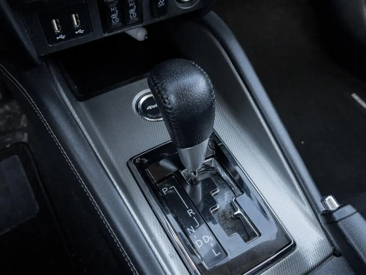 Mitsubishi RVR снимка Mitsubishi RVR